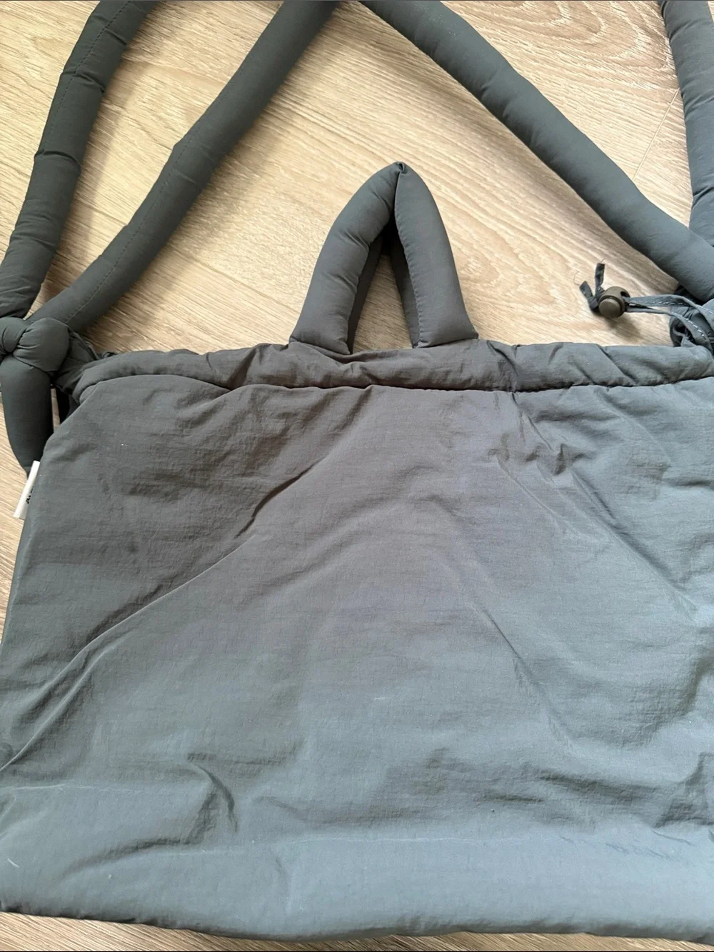 Quilted Black Messenger Bag with Padded Strap - Picture 5 of 6